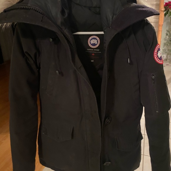 SOLD | Canada Goose Womens Jacket Size Small - Picture 1 of 5
